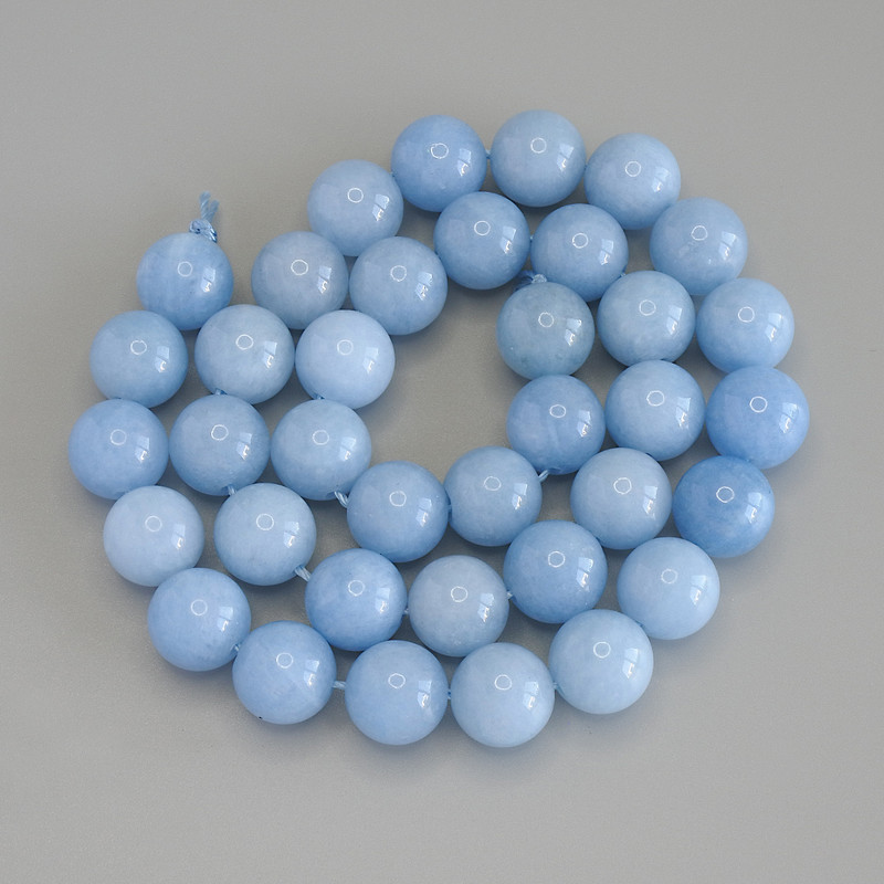 Aquamarine Beads, Smooth Round, 10.5 mm Diameter, 38 cm Length on Thread