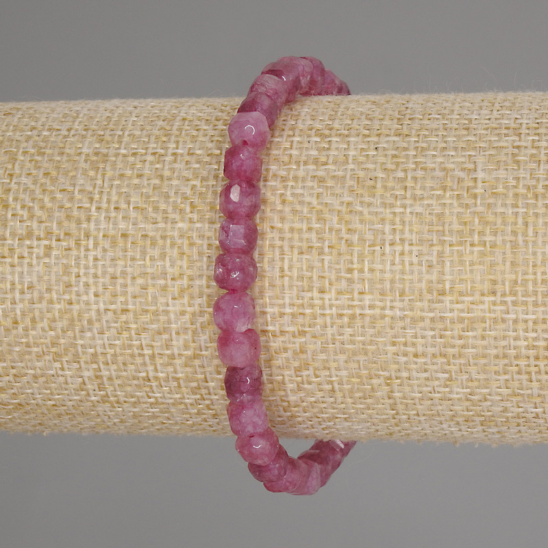 Tourmaline Faceted Cube Bracelet, 5x5 mm diameter, 18 cm length, stretch