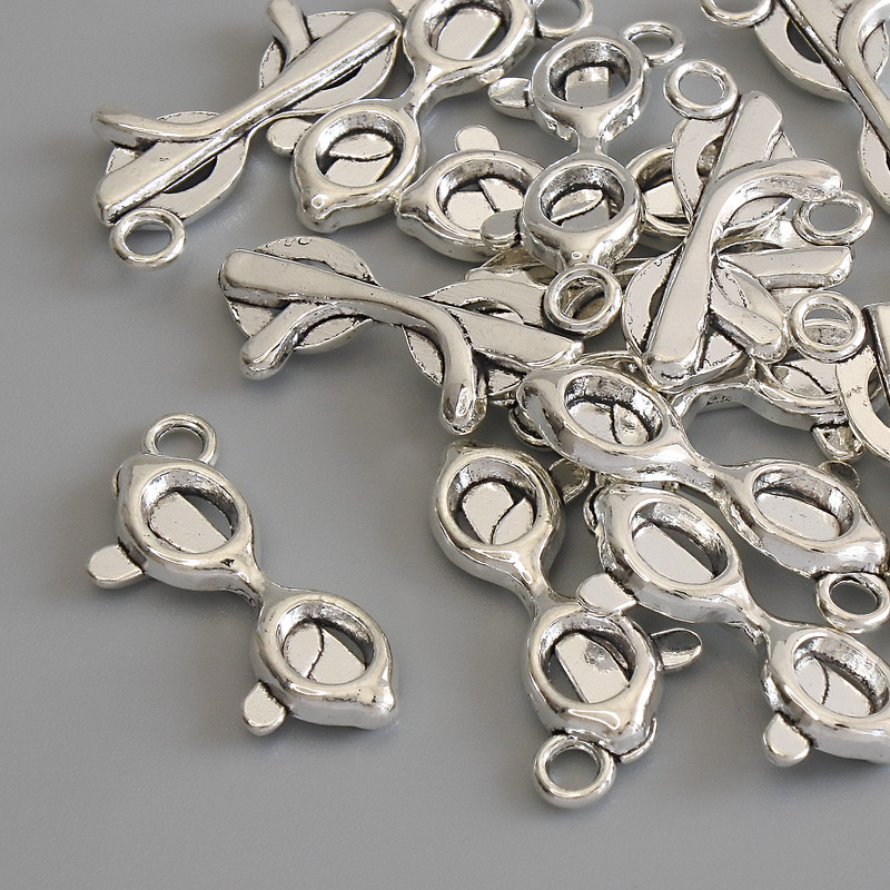 Pendant 'Glasses' in Silver Metal Color, Diameter 23x9 mm, Packaging 15 pcs