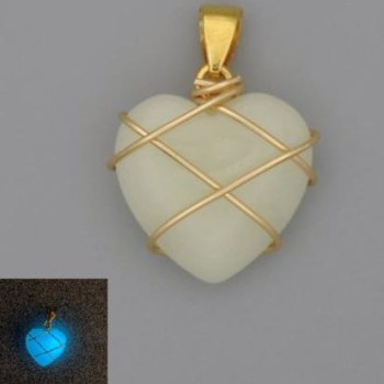 Heart in Weave Pendant with Onyx Blue Glow 21x21 mm+-, diameter 30 mm+-