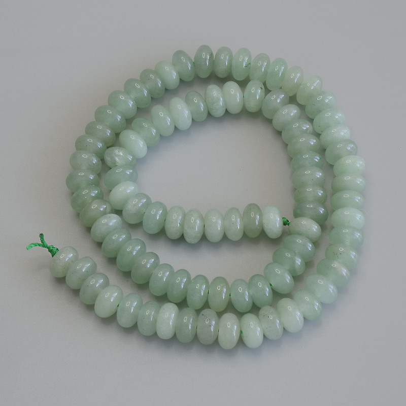 Jade rondelle beads, 8×5 mm diameter, on thread, length 41 cm+