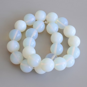 Moonstone Beads, Smooth Round Balls, 15.5 mm Diameter, on Beading Thread, 38 cm Long