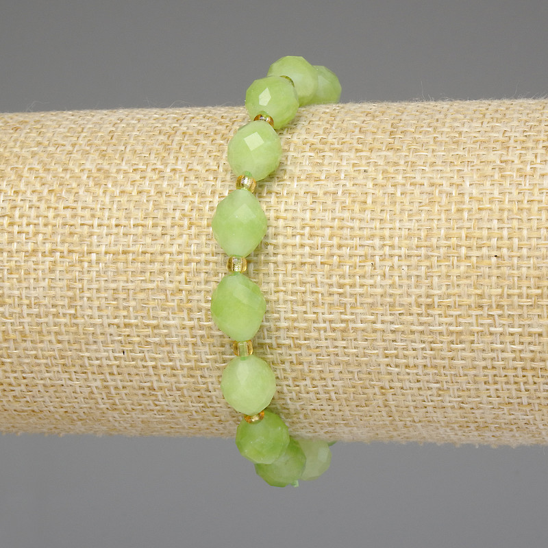 Bracelet Chrysoprase 'Olivine' Faceted Beads 9x8 mm ±, 3 mm beads ±, length 18 mm ±, stretch