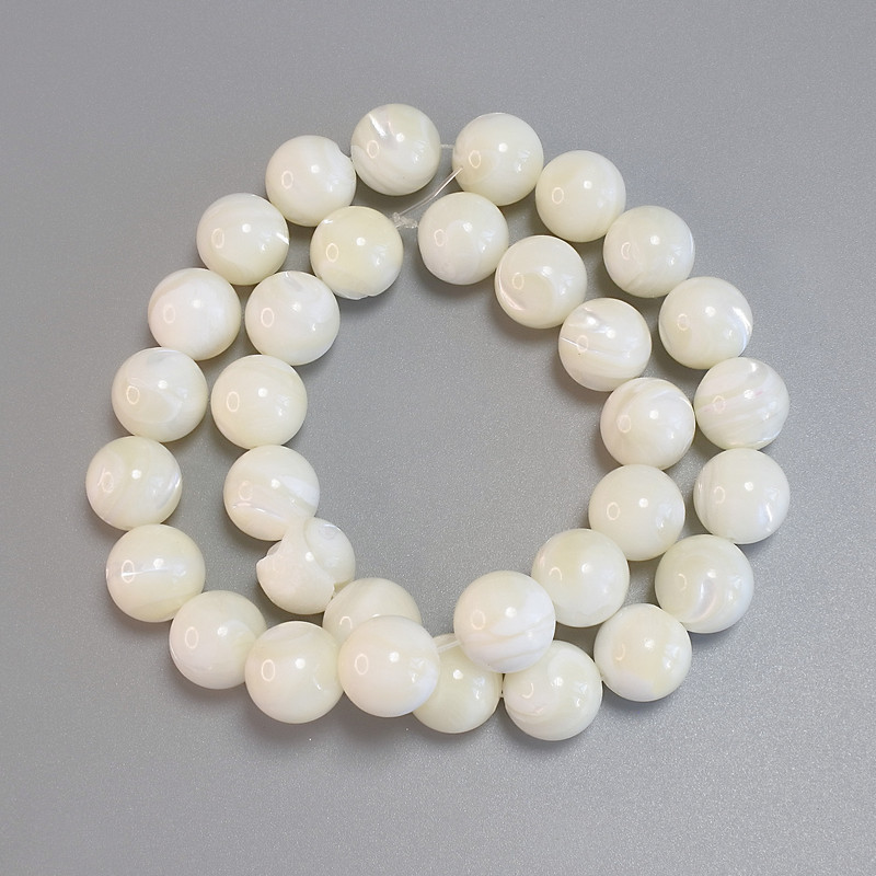 Mother-of-Pearl Beads: Smooth Round Balls, 12 mm Diameter, 39 cm Long on a Beading Thread
