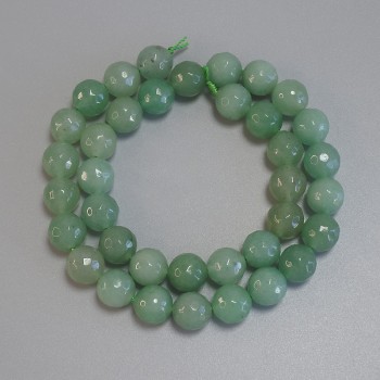 Faceted nephrite beads, ball-shaped, 10 mm diameter, 38 cm long on thread