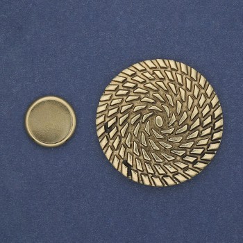 Magnetic Brooch 'Accent' 40mm – Golden Metal