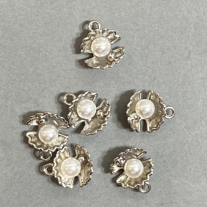 Pendant Shell, silver-tone metal, 15×13 mm (pack 20 g (~17 pcs))