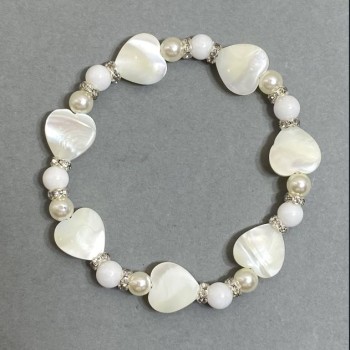 Mother-of-Pearl Heart Bracelet 12x12 mm +/- Majorca Bead 6 mm +/-, Length 18 mm +/- Stretch
