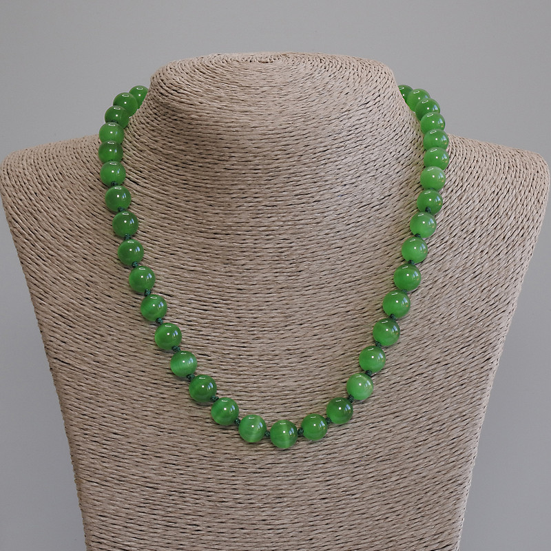 Green Cat's Eye Necklace, smooth bead, 9.5 mm diameter, 50 cm length, with clasp