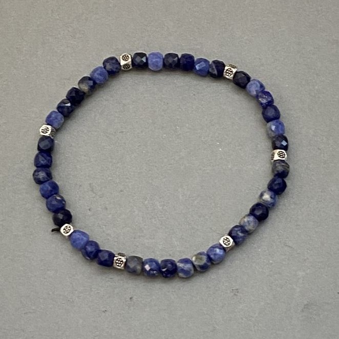 Sodalite Faceted Cube Bracelet 4×4 mm, 18 mm length, stretch