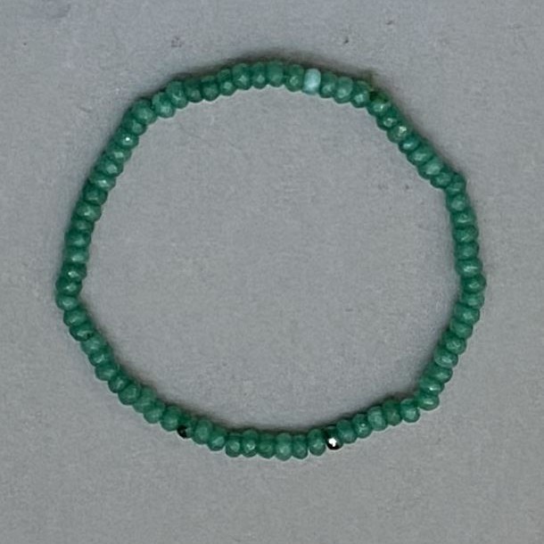 Chrysoprase bracelet imitation, faceted rondelles 4x2 mm, length 18 mm, stretch