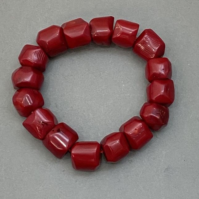 Natural Coral Bracelet - Faceted Cut, 10-12×12-13, 5 mm ±, elastic stretch, length 18 mm ±