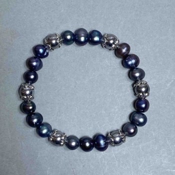 Bracelet with river pearls, black peacock, 7-8, 5×7-8 mm; hematite bead 8 mm; length 18 mm; stretch