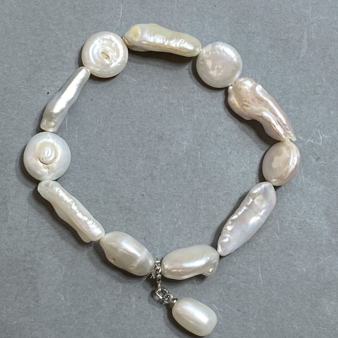 Bracelet with Baroque Pearls 12 mm, 19–22×9, 5 mm, length 18 mm, stretch