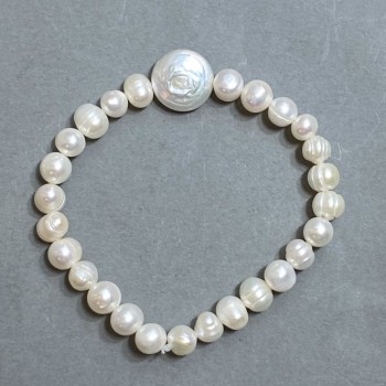 Bracelet of Freshwater Pearls 7-8x6-7, 5mm+-, Baroque Pearl 15mm+-, Length 18mm+-, Stretch