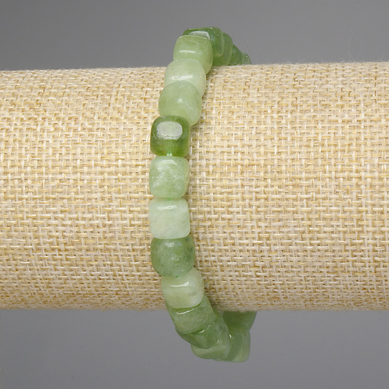 Chrysolite 'Olivine Cube' Bracelet, 8×8 mm cube, 18 mm length, elastic