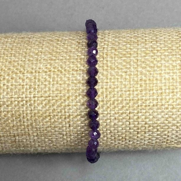 Amethyst Bracelet: Faceted Bead 4-5 mm, Length 18 cm, Stretch