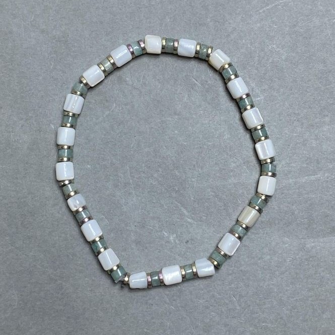 Bracelet with Mother-of-Pearl Cylindrical Beads 5x5mm, Hematite and Jade Rondelle Beads 4x1mm, Length 18 cm, Elastic