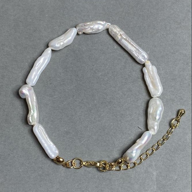 Baroque Pearl Bracelet 16–20×5–8 mm, length 18 cm + 5 cm extender chain