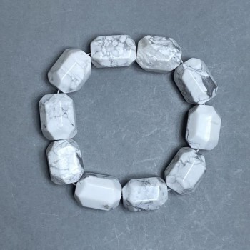 Howlite Bracelet with Faceted Rondelles, diameter 20×15 mm, length 18 cm, stretch