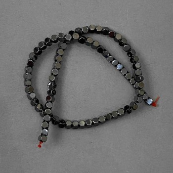 Hematite cube beads 5x5 mm on thread, length 40 cm+