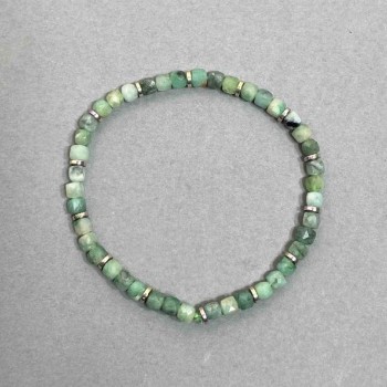 Emerald bracelet with a faceted cube 4x4 mm and hematite rondelle 4x1 mm, length 18 cm stretch