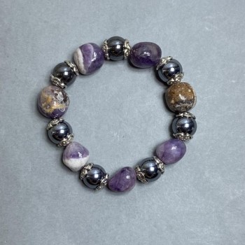 Bracelet Chevron Amethyst Faceted Bead 14-16×13 mm ±, Hematite Ball 12 mm ±, Length 18 cm Stretch
