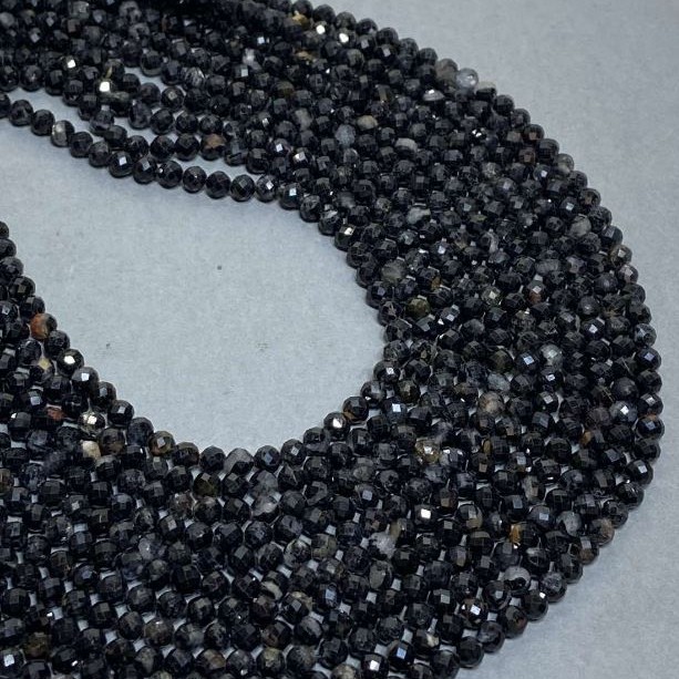 Tourmaline Beads, Faceted Ball, Diameter 4–5 mm, Length 39 cm on Cord