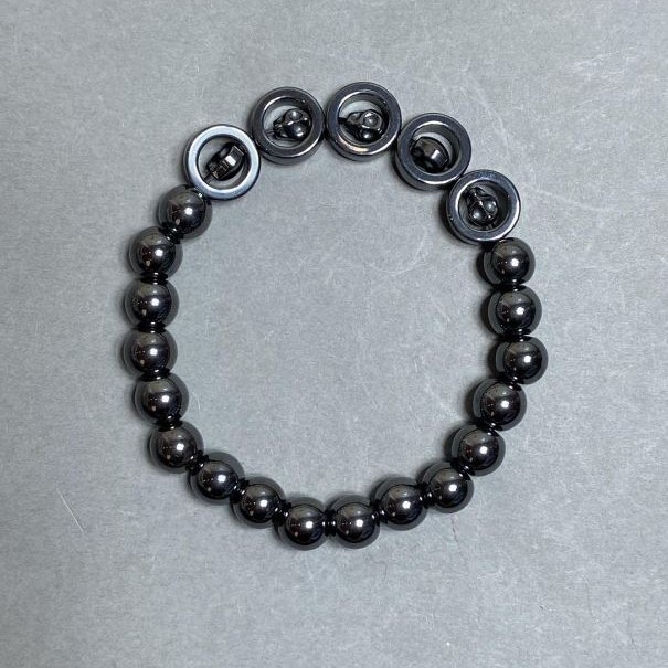 Hematite Bead Bracelet, 8 mm Diameter, Skull-in-Circle Accent 11.5 mm, 18 cm stretch