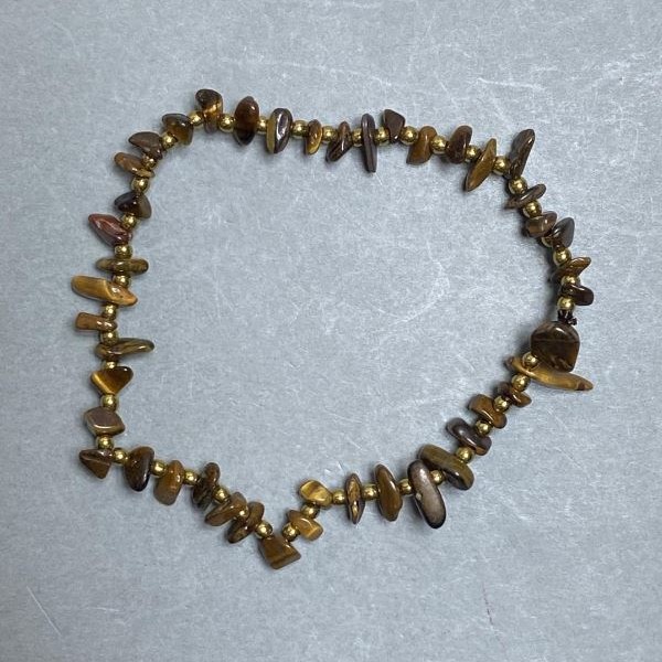 Tiger's Eye Chip Bracelet 5–9×1–3 mm + Hematite Bead 2 mm +-, Length 18 cm Stretch