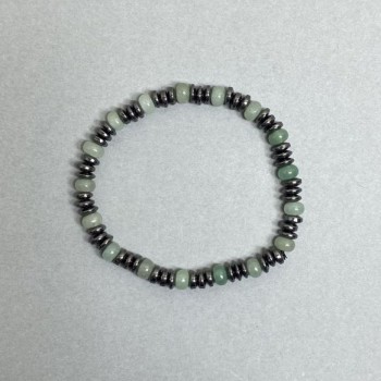 Bracelet Green Strawberry Quartz Rondelle 8x5 mm ±, Faceted Hematite Rondelle 7.5x4 mm ±, Length 18 cm