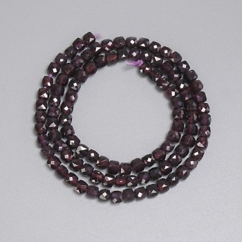 Faceted Garnet Beads, Cube 4x4 mm, 39 cm length, on thread