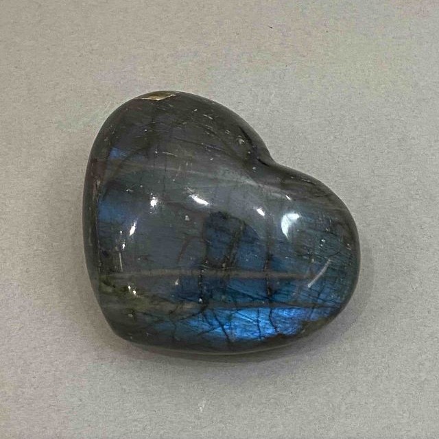 Labradorite heart-shaped souvenir stone, 60×49×30 mm, weight from 118 g
