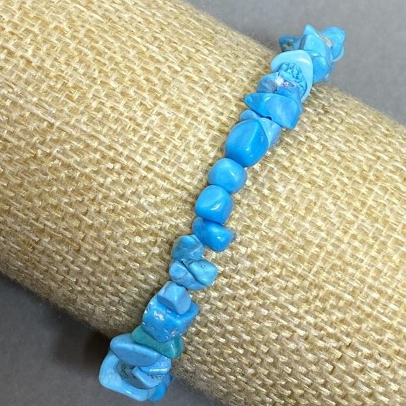 Turquoise Chip Bracelet on Stretch Band, diameter 5–8 × 2.5 mm, length 18 mm