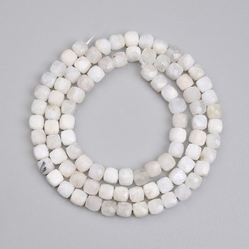Adularia Beads, Faceted Cube 4x4 mm ±, length 38 cm ± on thread