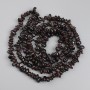 Garnet chip beads, diameter 7–11×2–5 mm, length approximately 78 cm on thread