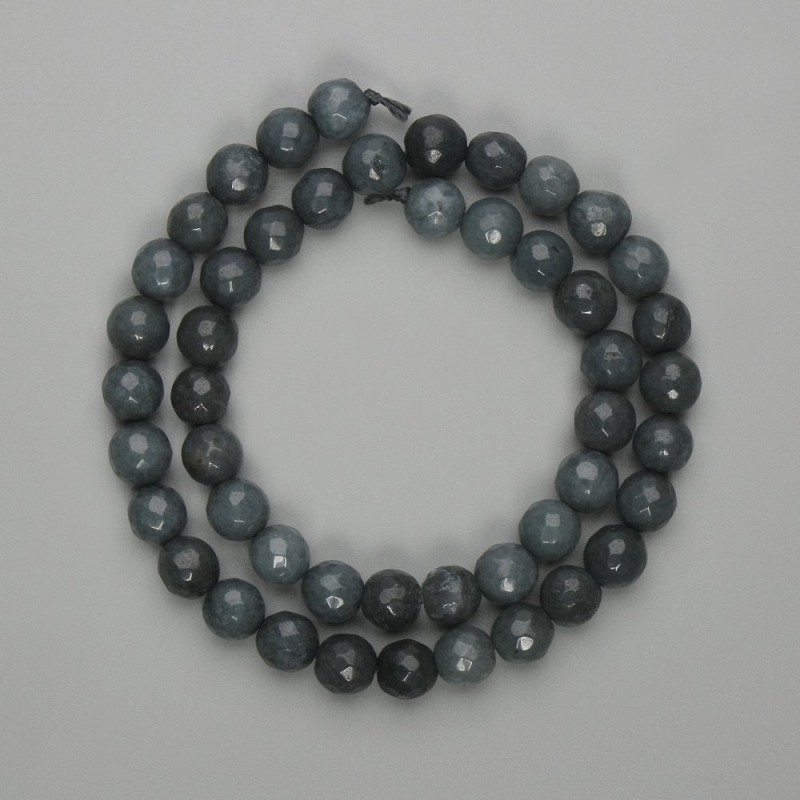 Iolite beads, faceted round bead, 8mm diameter, 37cm length on thread