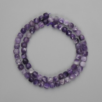 Amethyst beads, faceted cube, 5x5 mm, length approx. 37 cm, on thread