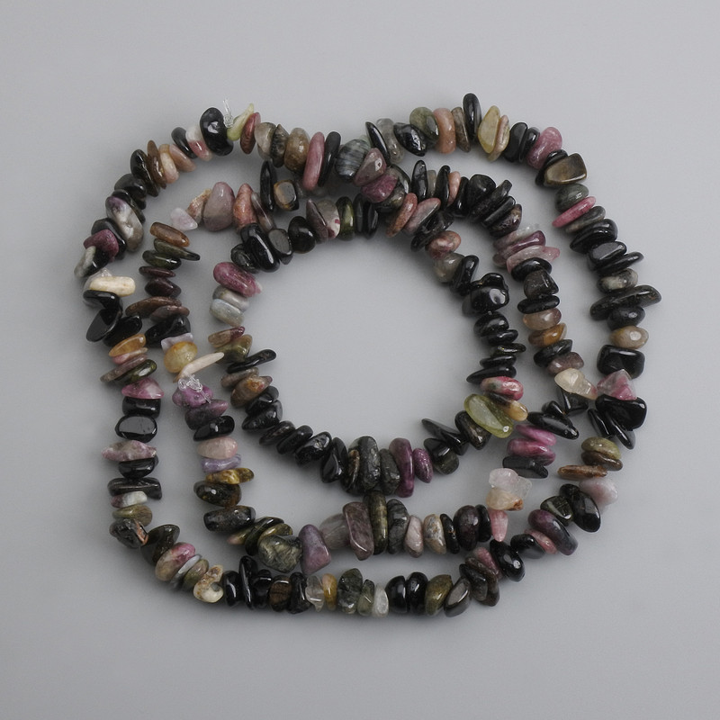Tourmaline chip beads, diameter 7-13×2-7 mm, length 39 cm±