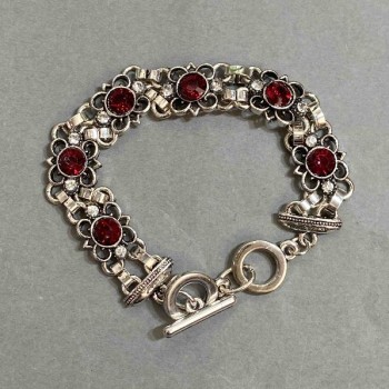 Red glass square bracelet 21 cm ± toggle clasp