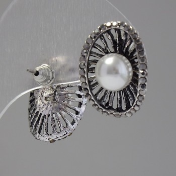 ( 20mm ) Pearl Earrings in Oval Setting "Spiderweb"