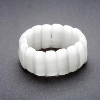 Pearl-colored Cat's Eye Bracelet on Elastic 'Link' 25×11mm