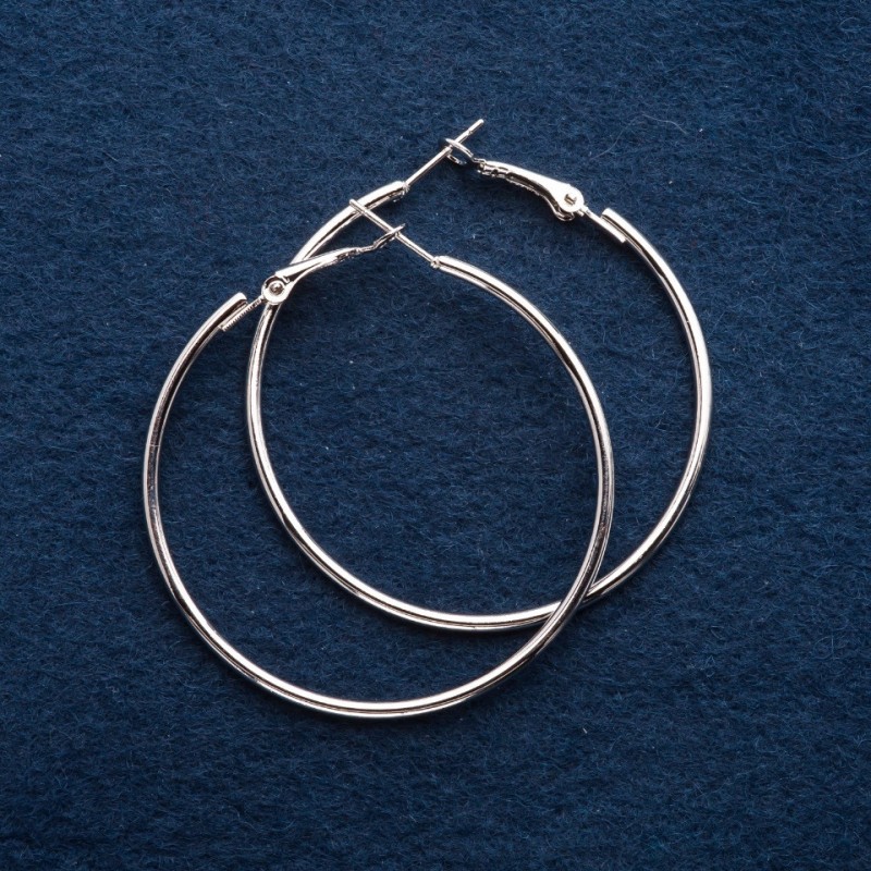 Silver hoop earrings, 5 cm diameter
