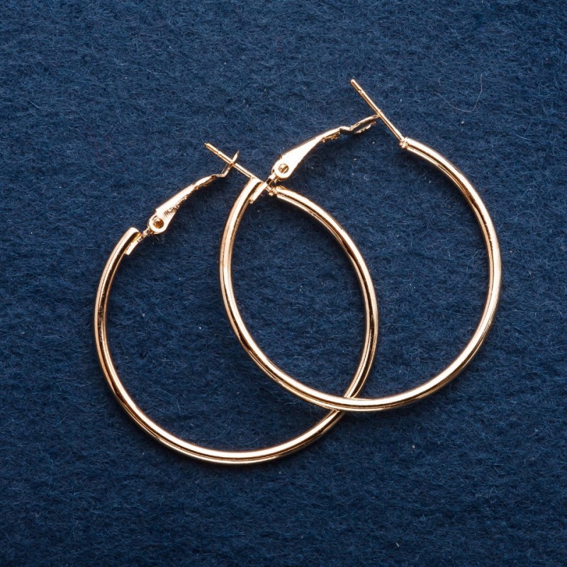 Gold-tone hoop earrings, 6 cm diameter