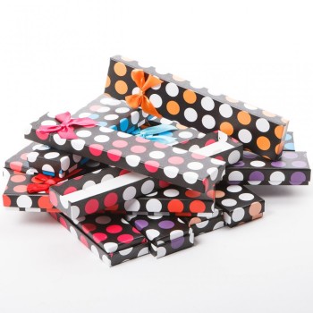 Gift box for jewelry 7-3 21/4, 5/2 12 pcs (inside foam there are yellow stains)