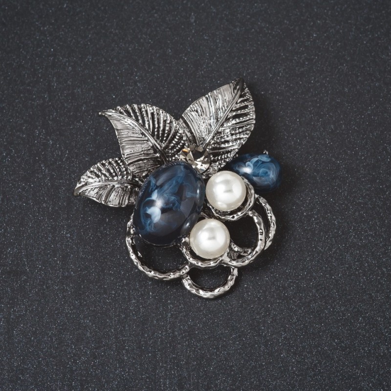 Brooch "Blueberry" metal color "silver" 4.5 cm