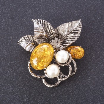Brooch 'Bouquet' Floral Amber (Synthetic) - Metal Color 'Hammered Silver'