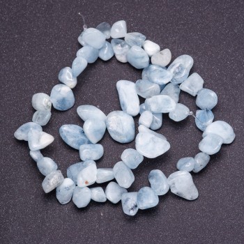 Aquamarine teardrop beads 'Butterfly', diameter 7–14 mm (+/-) thread length 39 cm