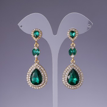 Earrings with green crystals, length 6 cm, yellow metal