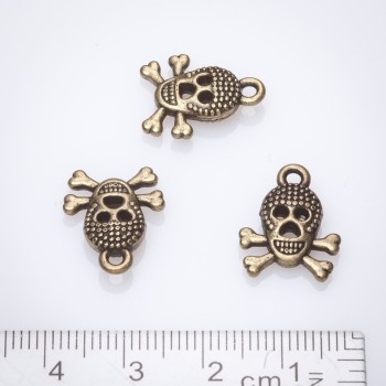 Skull pendant finding 13x17mm Bronze finish +/- 13pcs
